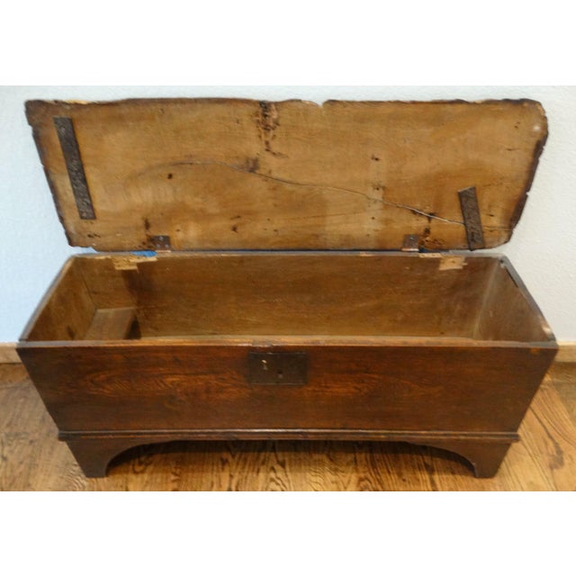 Wood 18th-Century English George III Six Board Elm Coffer Chest For Sale - Image 7 of 13