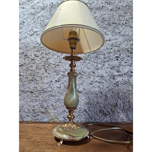 1960s Table Lamp in Green Onyx and Gilt Brass with Acanthus Claws, 1960s For Sale - Image 5 of 10