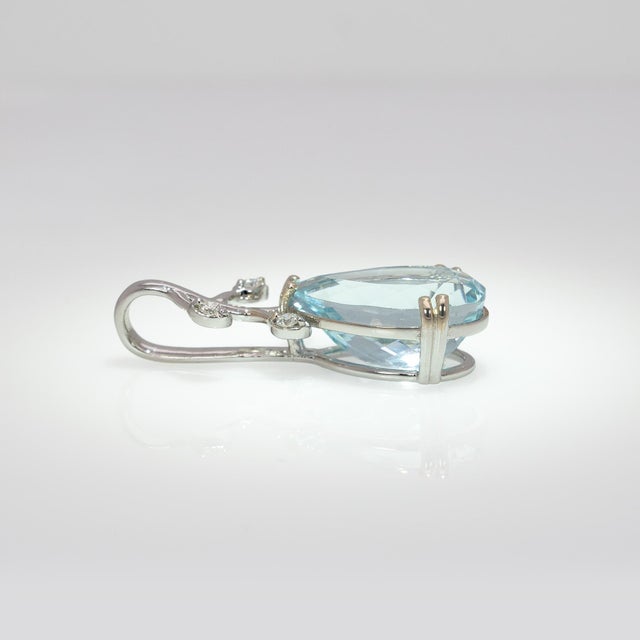 Blue 4.6ct Aquamarine Pendant With Natural Diamonds Accents: Solid 14k Gold, 15x10mm For Sale - Image 8 of 9