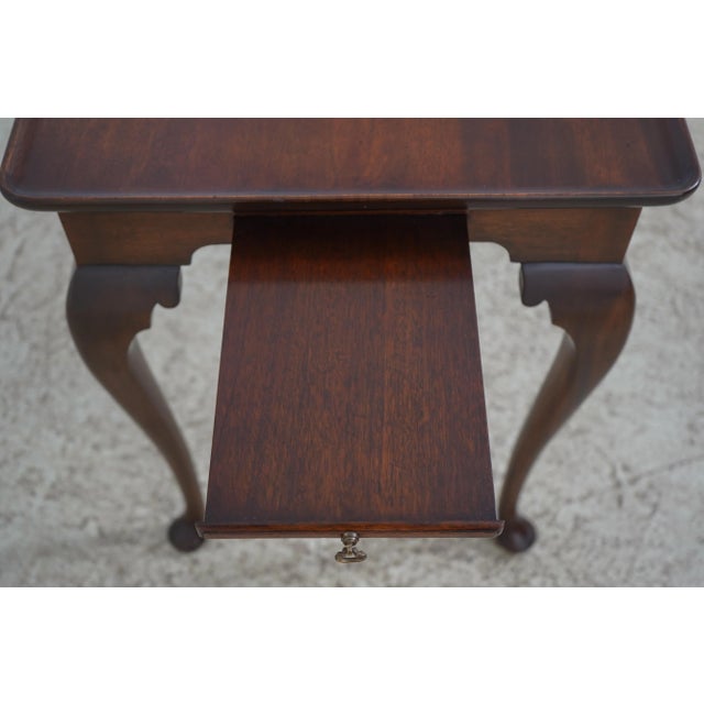 1960s Saybolt Cleland Attributed Queen Anne Mahogany Tea Table For Sale - Image 5 of 12