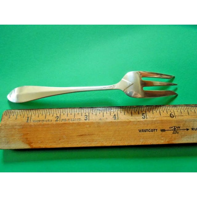 American 1907 Sterling Silver 3-Tine SaladFork - Monogrammed- Set of 4 For Sale - Image 3 of 4