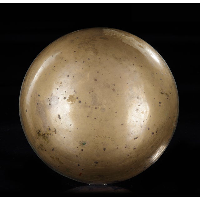 Mamluk Gilt Bronze Bowl, Egypt or Syria, 15th–16th Century For Sale - Image 4 of 4