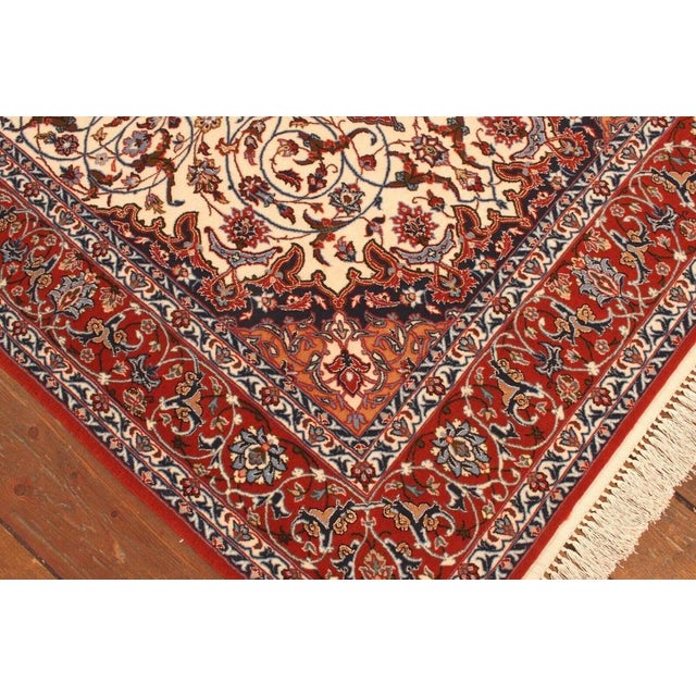 Textile Middle Eastern Rug in Wool For Sale - Image 7 of 11