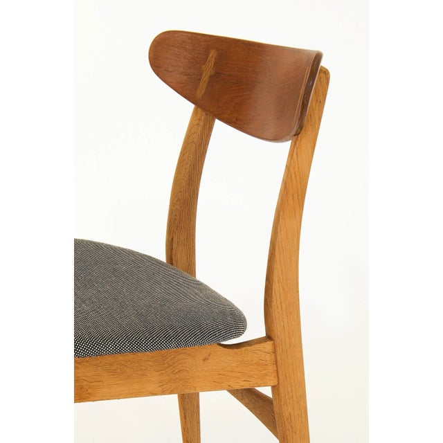 Wood CH30 Dining Chairs by Hans J. Wegner for Carl Hansen & Søn, 1950s, Set of 4 For Sale - Image 7 of 12