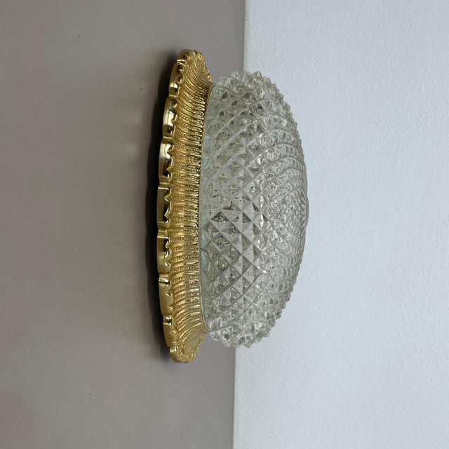 Gold Tone Glass Wall Light from Glashütte Limburg, 1970s For Sale - Image 6 of 17