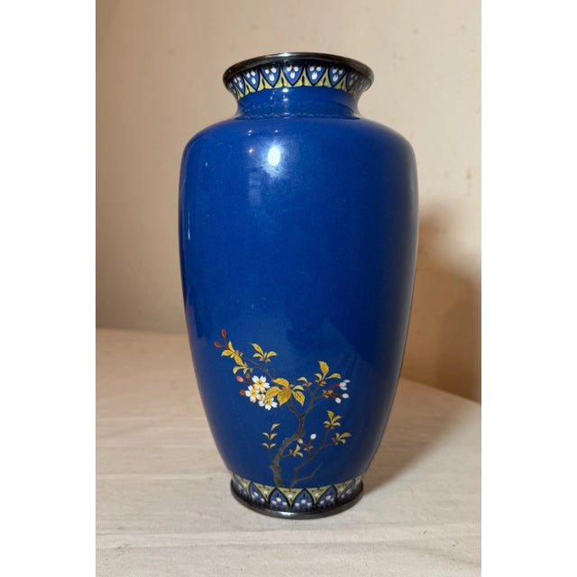 Early 20th Century Fine Antique Sterling Silver Mounted Japanese Enameled Blue Cloisonne Vase For Sale - Image 5 of 15