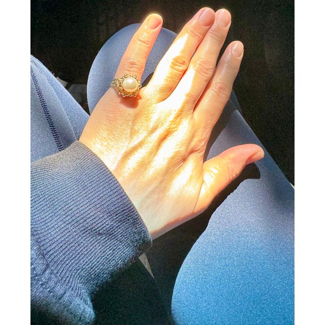 9.5 MM Round Akoya Pearl Ring in 14 Karat Yellow Gold , Size 5.75 For Sale - Image 12 of 18