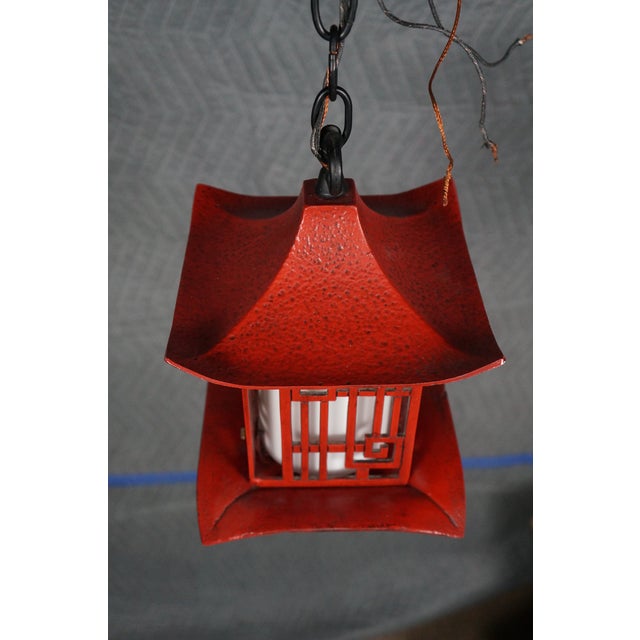 1960s Red Metal Chinoiserie Chinese Pagoda Hanging Lantern Pendant Light For Sale - Image 10 of 12