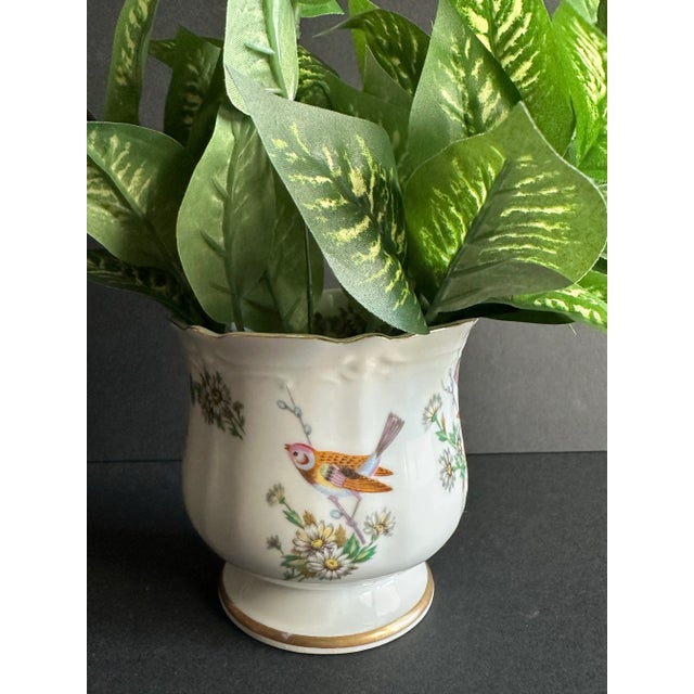 Vintage 1940s/1950s Lenwile Ardalt Imported Chinoiserie Hand Painted Birds and Flowers Porcelain Planter/Vase For Sale - Image 12 of 12