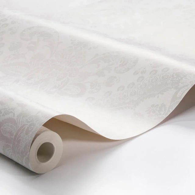 Boudoir Medallion is a stylized take on a classic motif and adds sumptuous yet subtle patterning to a scheme. This product...