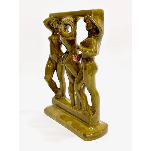 Mid-Century Modern Figurine of Three Graces in the Bathhouse attributed to Zdeněk Farnik for Jihokera Bechyně, 1975 For Sale - Image 3 of 10