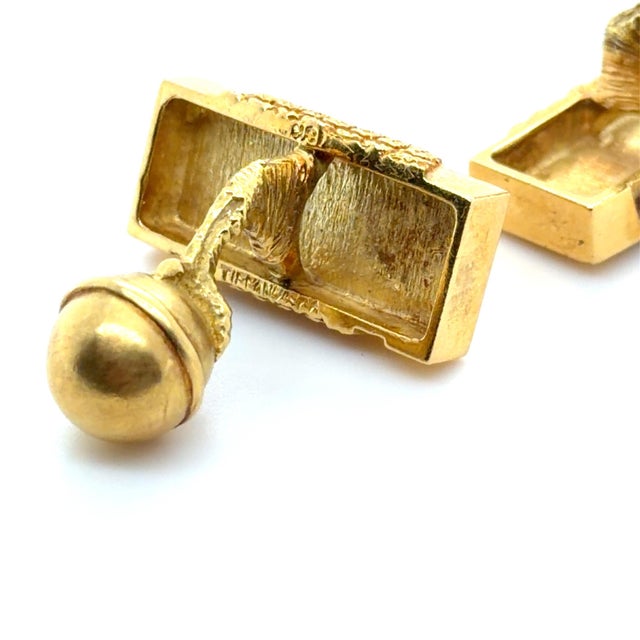 Metal 1970s Pair of Rare Tiffany & Co. Vintage Owl Cufflinks 18k Yellow Gold For Sale - Image 7 of 7