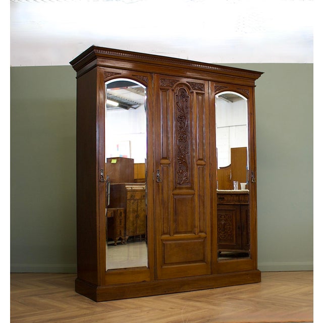 Antique Edwardian Walnut Wardrobe, 1900s For Sale - Image 3 of 14