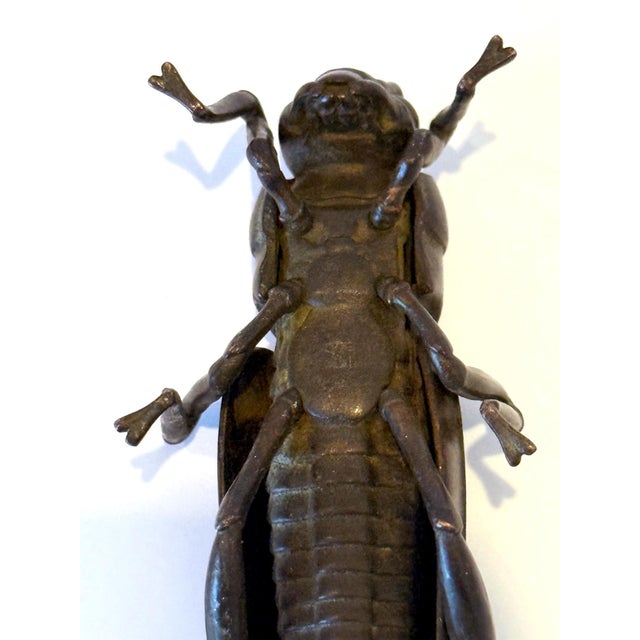 19th Century Japanese Articulate Bronze Grasshopper Jizai Okimono Myochin Linage Signed For Sale - Image 5 of 16
