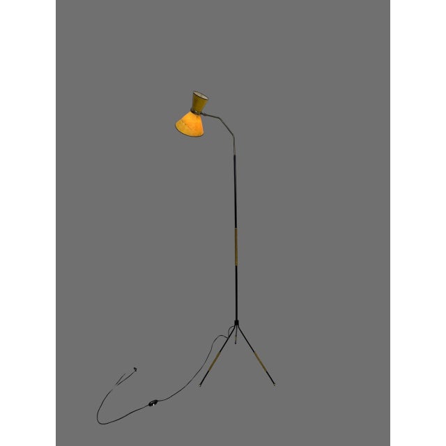 Mid-Century Modern French Diabolo and Scoubidou Tripod Floor Lamp in the style of Arlus, 1950s For Sale - Image 3 of 17