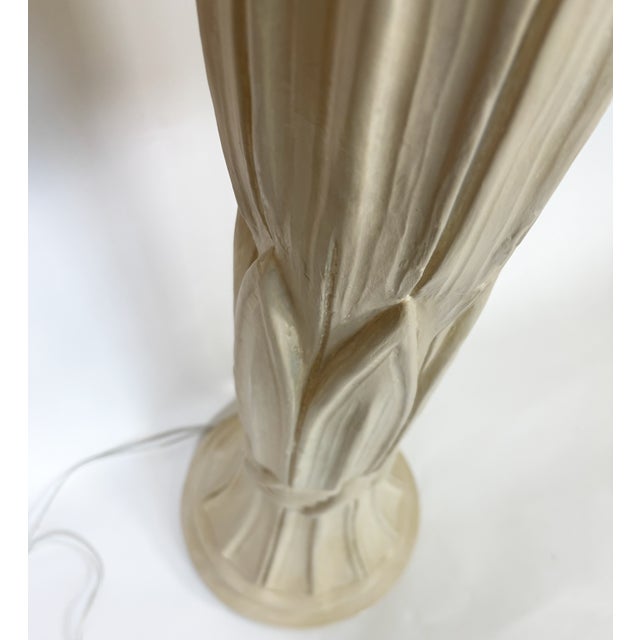 Beige 1980s Palm Beach Hollywood Regency Plaster Floor Lamp With Palm Leaf Motif For Sale - Image 8 of 12