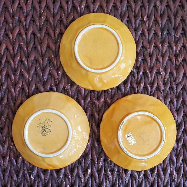 Mid-Century Modern Vintage Mojilca MCM Bordalo Pinheiro Painted Glazed Ceramic Sunflower Bowls - Set of 4 For Sale - Image 3 of 4