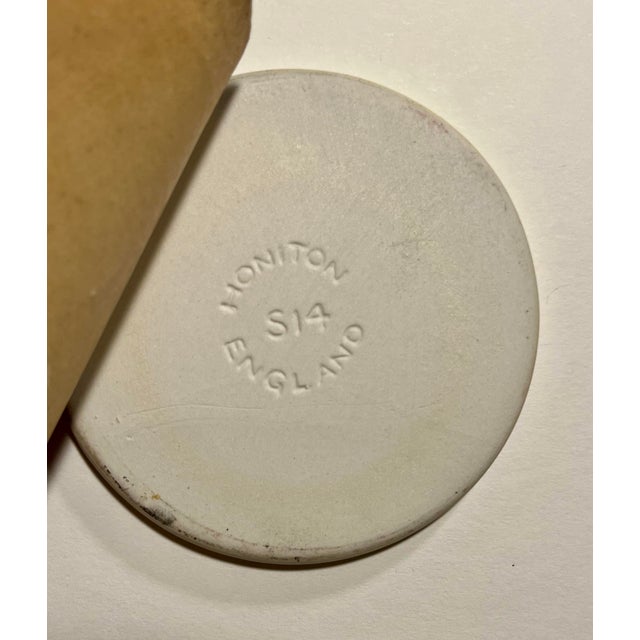 Beige Set of 4 Vintage Honiton Pottery England Round Ceramic Dogs Coasters For Sale - Image 8 of 8