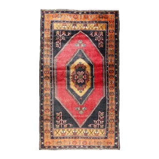 Vintage Traditional Turkish Wool Rug – Floral & Geometric Patterns -3' 4'' X 5' 11' For Sale