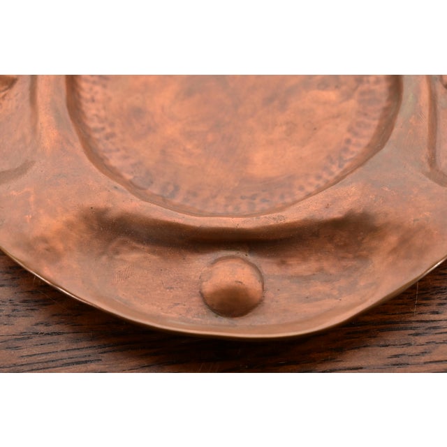 Early 20th Century Gustav Stickley Signed Hammered Copper Ashtray or Catchall, Circa 1910 For Sale - Image 5 of 9