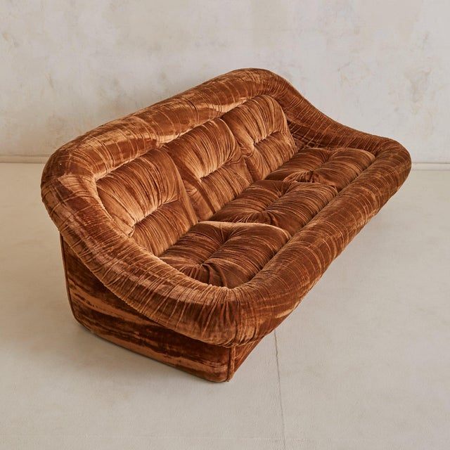 Paolo Lomazzi Italian Pleated Velvet Sofa in the Manner of De Pas, DUrbino & Lomazzi, 1970s For Sale - Image 4 of 18