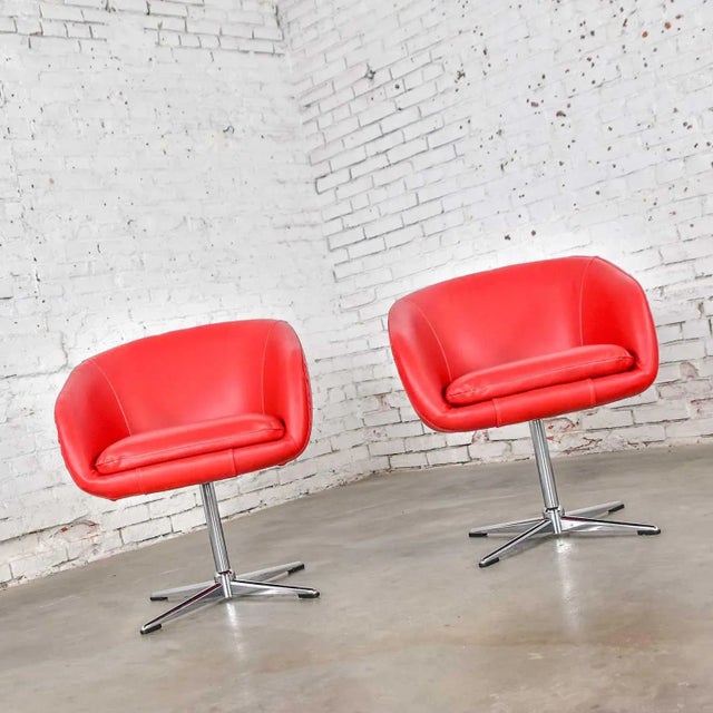 Late 20th Century Late 20th Century MCM Swivel Bucket Chairs New Red Vinyl Faux Leather & Chrome X Base by Shelby Williams For Sale - Image 5 of 13
