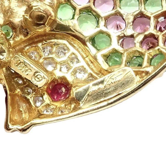 Jean Vitau Diamond Color Stone Large Angel Fish Yellow Gold Brooch For Sale - Image 4 of 10