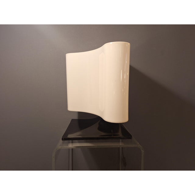 Mid-Century Modern Vintage Model Ambasciata Table Lamp by Vittorio Introini for Stilnovo, 1960s For Sale - Image 3 of 6