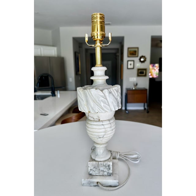 1950s Single Italian Urn Neoclassic Alabaster Table Lamp For Sale - Image 5 of 15