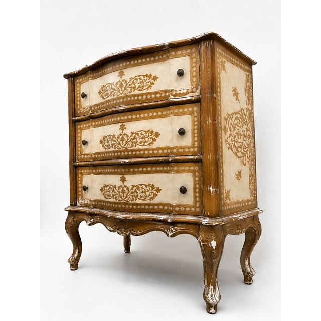 Renaissance Italian Giltwood Three-Drawer Crossbow Chest of Drawers, 1960s For Sale - Image 6 of 10