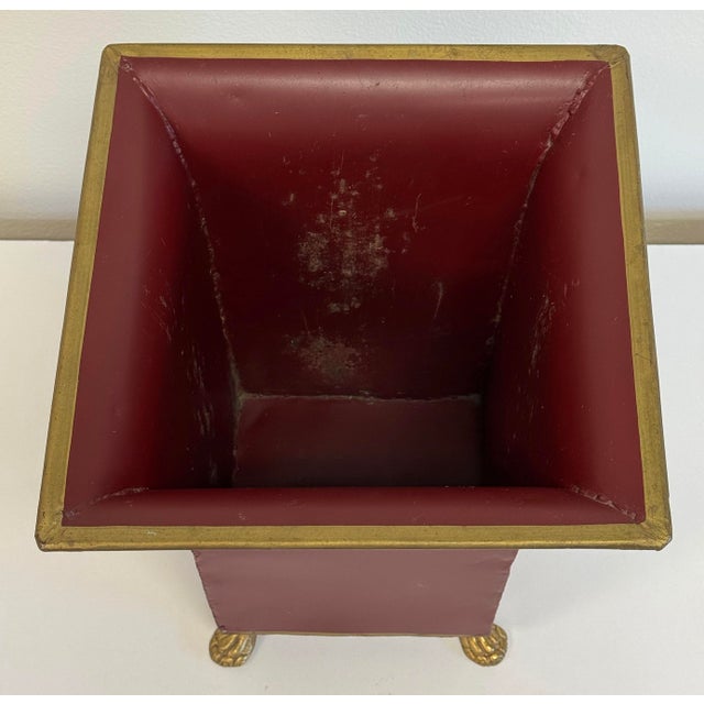 Vintage French Provincial Burgundy and Gold Tole Vase Cachepot Jardinere Waste Bin For Sale In Kansas City - Image 6 of 9