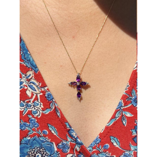 Contemporary Ladies Amethyst and Diamond Cross Necklace in Yellow Gold For Sale - Image 3 of 3