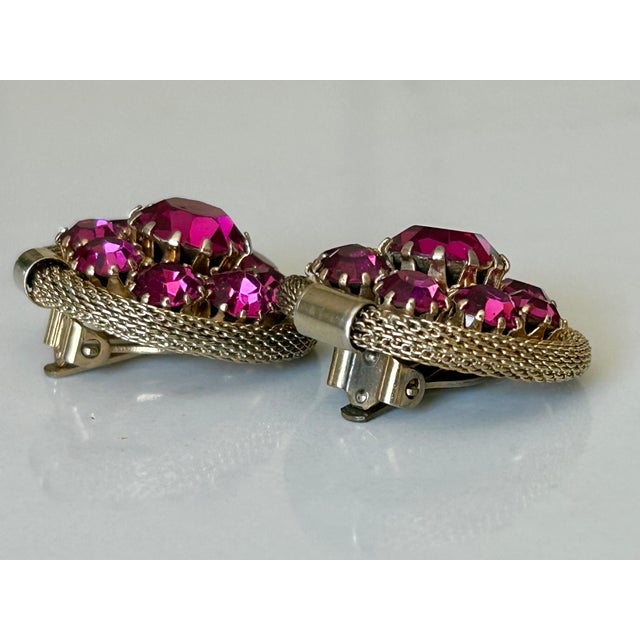 Mid-Century Modern Vintage Weiss Magenta Pink Rhinestone Earrings Gold Tone Rhinestone Cluster Clip-Ons, A Pair For Sale - Image 3 of 14