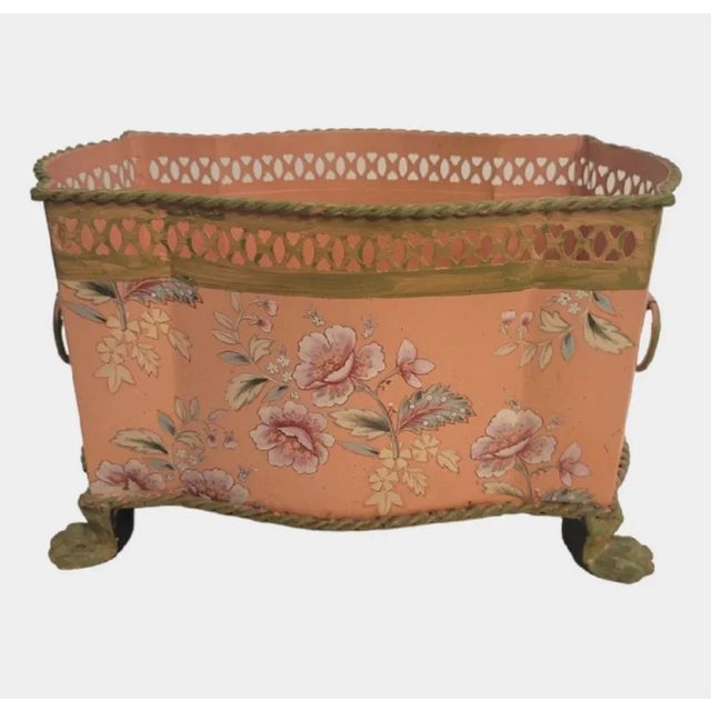 1990s Chelsea House Style Pink Floral Metal Claw Foot Lattice Floral Arrangement Large Container Cache Pot For Sale - Image 5 of 11