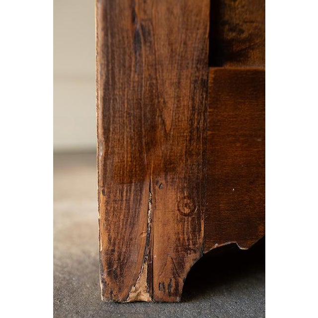 19th Century American Walnut Chest of Drawers With Knapp Joints For Sale - Image 16 of 17