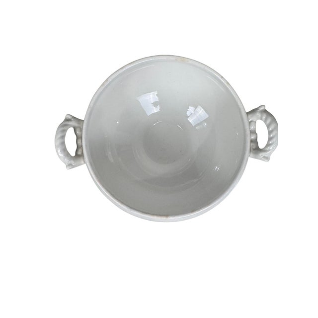 Boch La Louviere 1940s Boch La Louviere Belgian Soup Tureen With Tulip Handle For Sale - Image 4 of 7