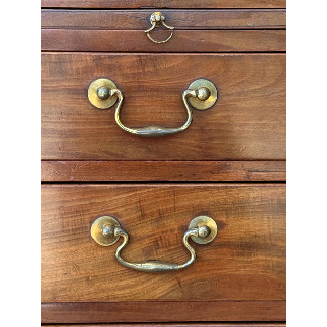 Early 19th Century George III Bachelor's Chest of Drawers of Mahogany on Bracket Feet For Sale - Image 5 of 13