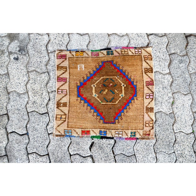 Vintage Mid Century Turkish Rug For Sale - Image 6 of 6
