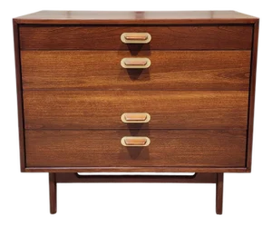 Mid-Century Modern 4-Drawer Chest by Jens Risom