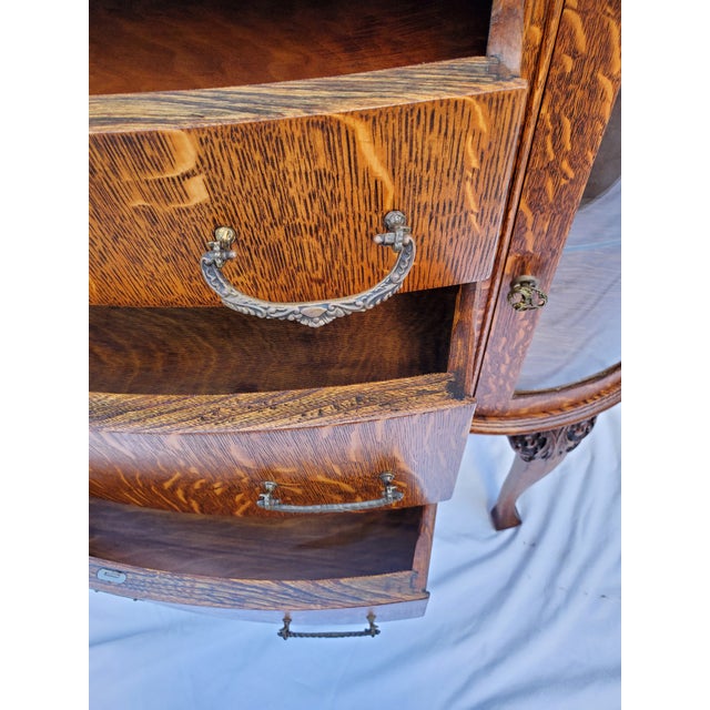 Antique Victorian Tiger Oak Server/Sideboard With Mirror & Bowed Glass