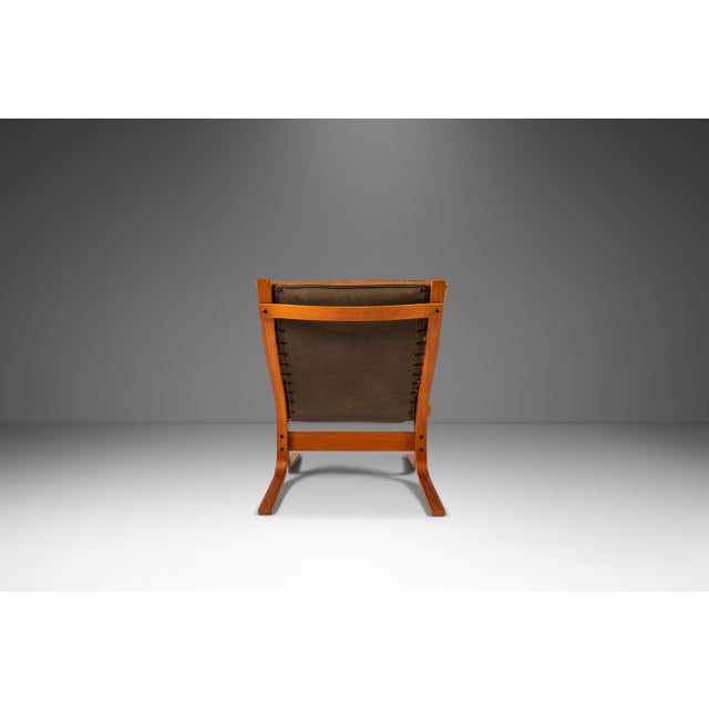 Set of Two (2) Scandinavian Mid-Century Modern "Siesta" Chairs in Leather by Igmar Relling for Westnofa, Norway, C. 1970's For Sale - Image 11 of 18