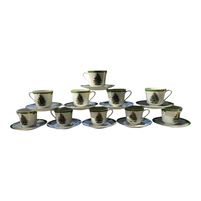 MCM Georges Briard Yule Tide Tea Cups and Saucers Vintage Christmas Tree Coffee Service - A Set of 10 For Sale
