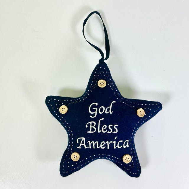 1990s Vintage Americana Arts & Crafts Patriotic Star Door Knob Hanger Holiday Accent - 4th of July For Sale - Image 6 of 8