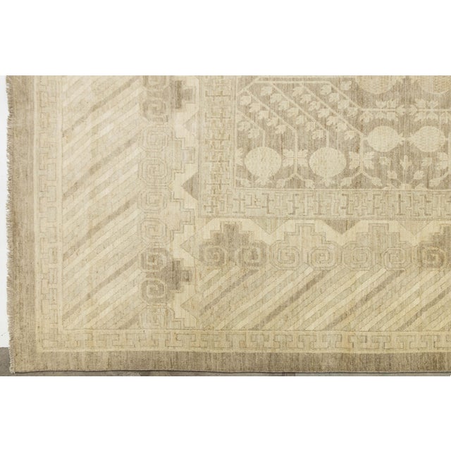 Hand-Knotted Khotan Inspired Transitional Wool Rug - Neutral Earth Tones 18x20 For Sale - Image 10 of 11