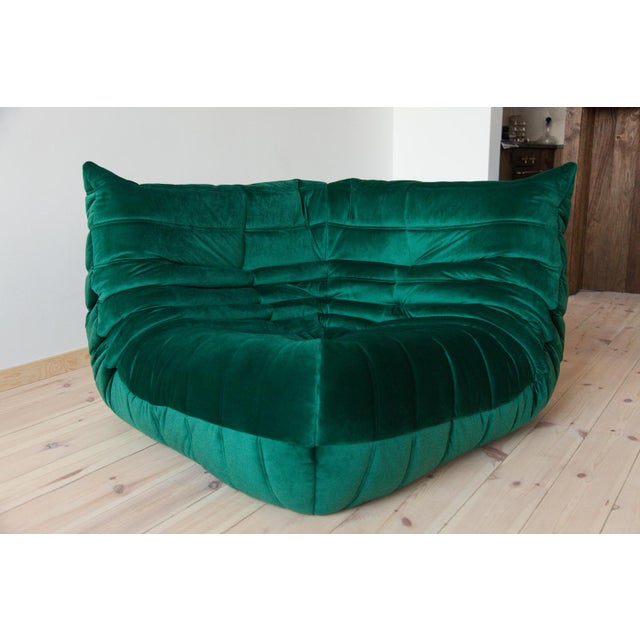 In the case a natural material is used for upholstery, there might be variations in the dye or colour hue. The material...