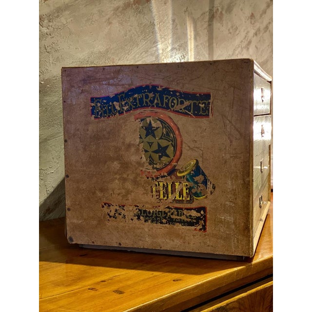 1960s Vintage Cucirino Tre Stelle Display Chest of Drawers, Italy 1950 For Sale - Image 5 of 17