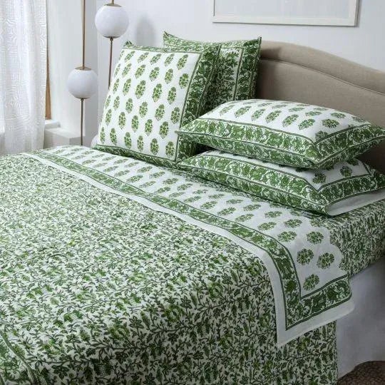 Riya King Bed Green Fitted Sheet For Sale - Image 4 of 7