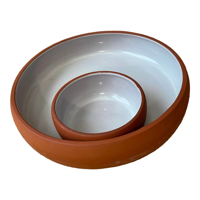 Vintage 1970s Bortner and Bortner Terracotta Chip and Dip Matte Terracotta With High Gloss Glaze Interior For Sale