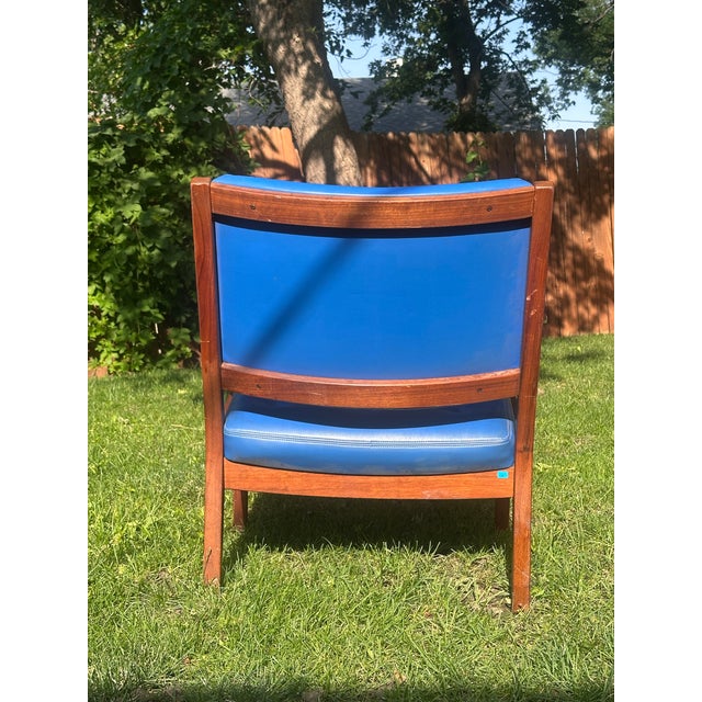 Mid-Century Modern Gunlocke Mid Century Walnut Occasional Desk Chair For Sale - Image 3 of 12