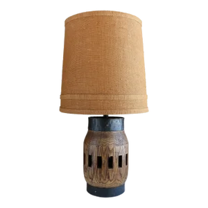 Antique Wagon Wheel Hub Table Lamp